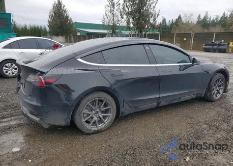 2020 Tesla Model 3 z USA, uszkodzony, nr VIN 5YJ3E1EB5LF800510